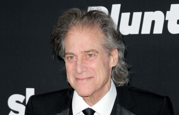 Richard Lewis Net Worth 2022